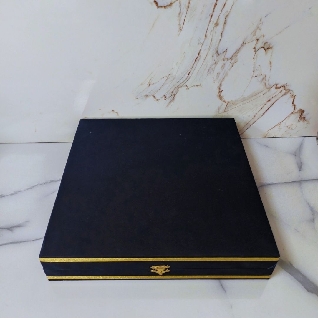 DM PORSELEN LACİVERT PLAKET TABAK 25 CM KADİFE KUTU